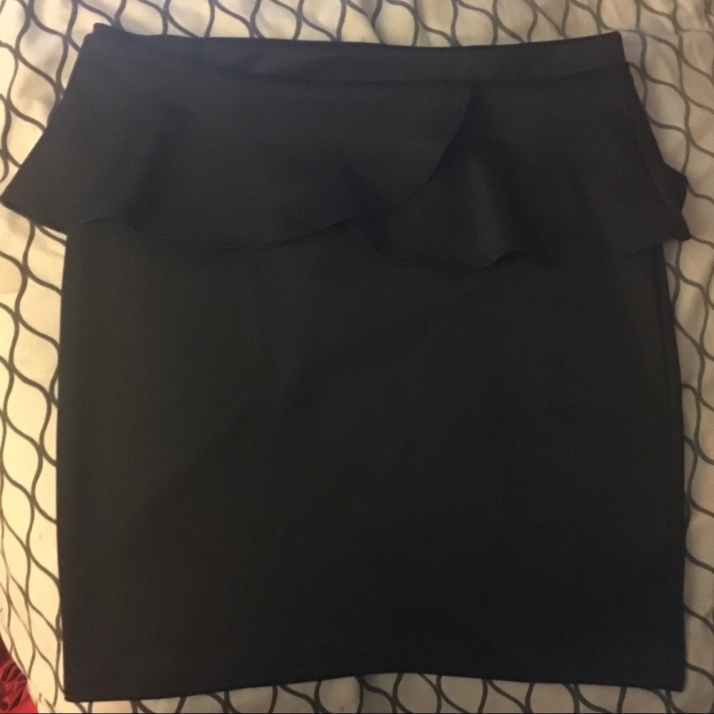 Charlotte Russe black pencil skirt